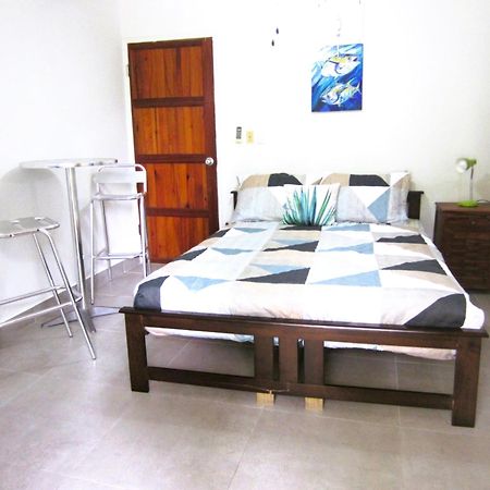 Casa Del Sol Bed And Breakfast Contadora Island Ngoại thất bức ảnh