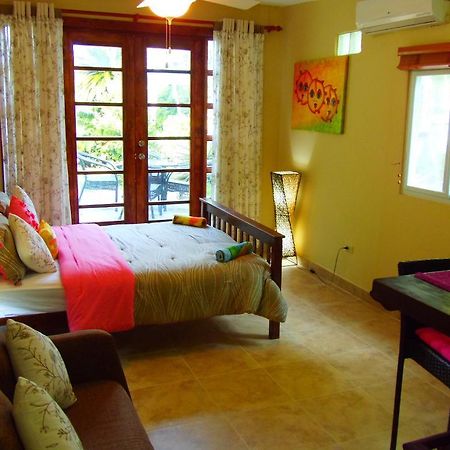 Casa Del Sol Bed And Breakfast Contadora Island Ngoại thất bức ảnh